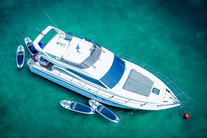 2 Hour Sunset - 47' Azimut, Tulum, Playa del Carmen, Riviera Maya - Entering H2OH Sun Cruises in Puerto Aventuras without wasting time