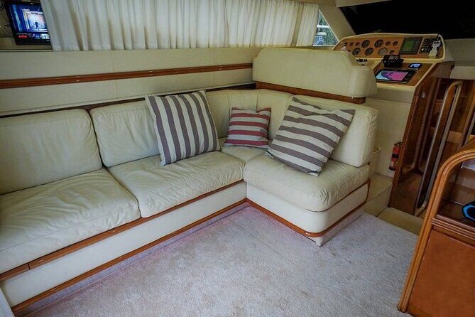 3 Hour Xpu-Ha - 47' Azimut, Tulum, Playa del Carmen, Riviera Maya - Lunch on a boat: simple, filling, and made for sea time