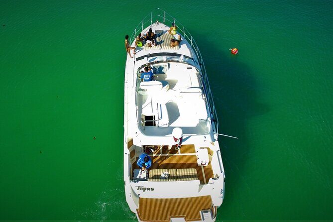 3 Hour Xpu-Ha - 47' Azimut, Tulum, Playa del Carmen, Riviera Maya - Towels, sun, and what to bring so you’re comfortable