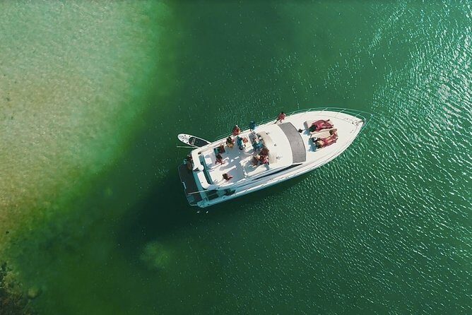 3 Hour Xpu-Ha - 47' Azimut, Tulum, Playa del Carmen, Riviera Maya - The meeting point: know where you’re starting
