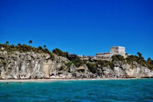 3 in 1 Private Tour Tulum Cenote and Snorkeling in the reef - Stop 1: Tulum archaeological site with guided time and a real free hour