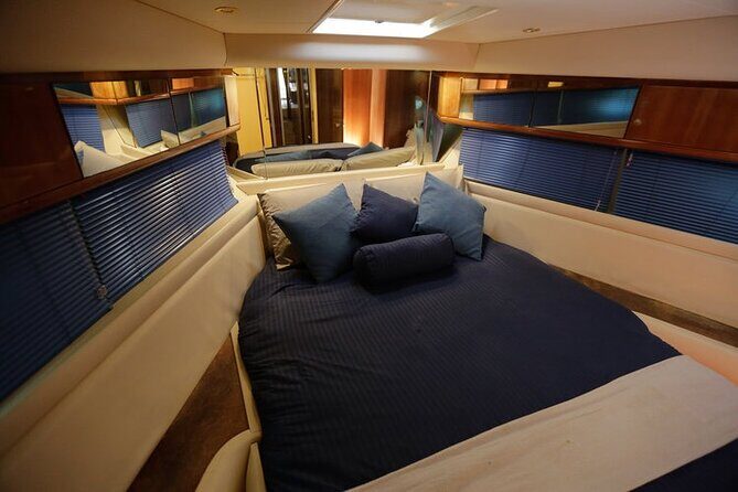 4 Hour - 47' Azimut, Tulum, Playa del Carmen, Riviera Maya - Food and drinks on board: what all-inclusive really means here