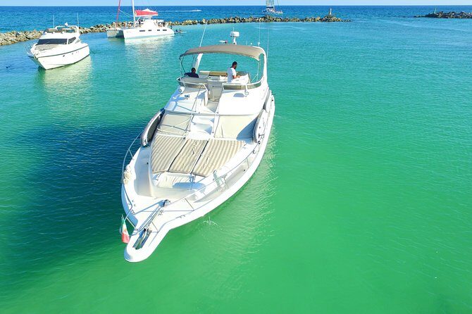 4 Hour - 51' Sea Ray, Tulum, Playa del Carmen, Riviera Maya - The Lunch and Drinks: The Part People Forget to Plan For
