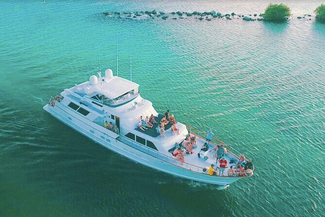 4 Hour - 80' Burger, Tulum, Playa del Carmen, Riviera Maya - Entering the vibe: an 80-foot private yacht in the Riviera Maya