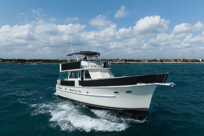 4 Hours - 53' Hatteras - Tulum, Playa Del Carmen, Riviera Maya - Private yacht from Playa del Carmen: why it feels like a true getaway