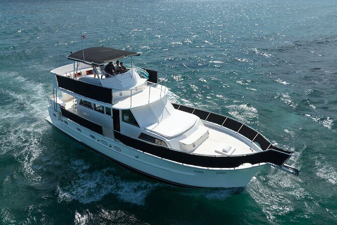4 Hours - 53' Hatteras - Tulum, Playa Del Carmen, Riviera Maya - The 4 hours on Dos Piratas: your day, paced for fun