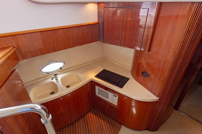 4H 42' Azimut Yacht All-Inclusive from Tulum & Playa del Carmen. - Price and Dock Fees: How to Budget So It Doesn’t Surprise You
