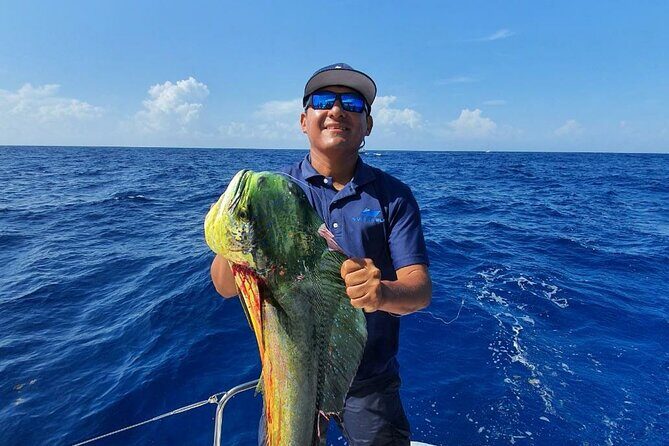 4H Luxury 44' Catamaran All-Inclusive in Tulum & Playa del Carmen - The open bar: unlimited drinks, plus the practical side of rules