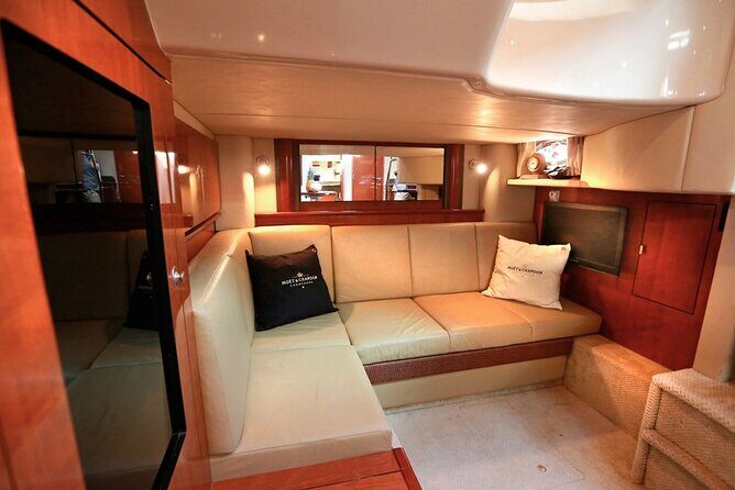 4H private 40' Yacht All-Inclusive in Tulum & Playa del Carmen - Private 40 yacht cruise: the vibe from Puerto Aventuras