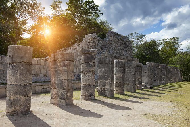 Chichen Itza by Van: Reduced Group, Tour Guide, Fast Trip & Lunch - Lunch box and drinks: how the food fits a long hot day