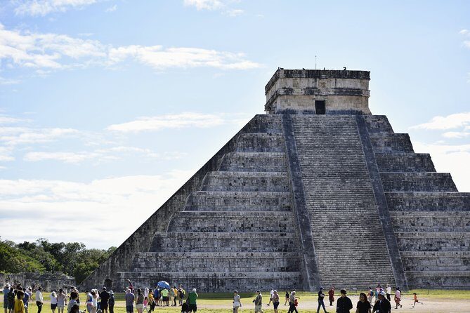 Chichen-itza & Cenote Private Tour - 6:00am pickup and early entry: how this day avoids the worst of it