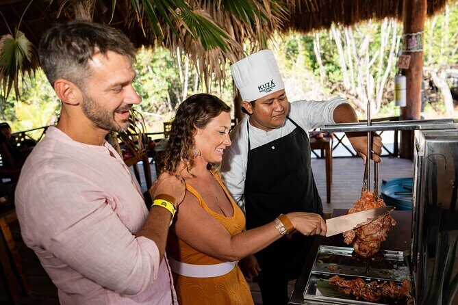 Cozumel: KUZÁ Beach Day, Buffet, Open Bar & Mexican Flavors Class - First Stop: Getting Your KUZÁ Wristband and Settling In