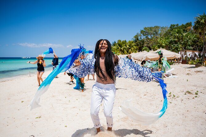 Cozumel: KUZÁ Beach Day, Buffet, Open Bar & Mexican Flavors Class - Free Exploration Inside the Park: Trails and Artisan Market Browsing