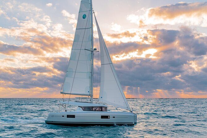 Deluxe Private Boats - 40 ft Catamaran - Private 40 ft Catamaran: What That Changes in Cozumel
