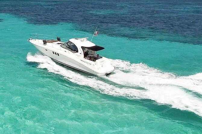 Deluxe Private Boats - 40 ft Sea Ray - A 40 ft Sea Ray private charter in Cozumel (and why it’s worth it)