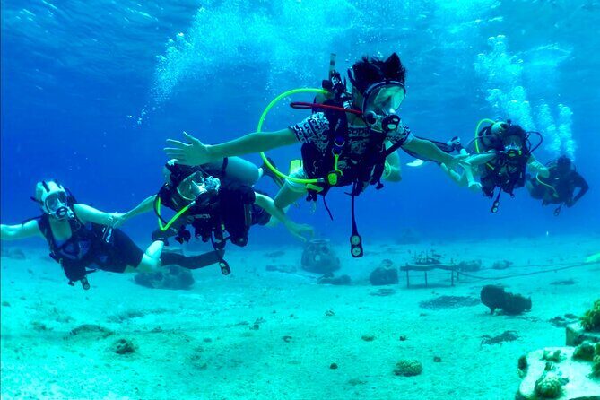Diving For People Without Experience - Buoyancy and equalization: what the practice is really preparing you for