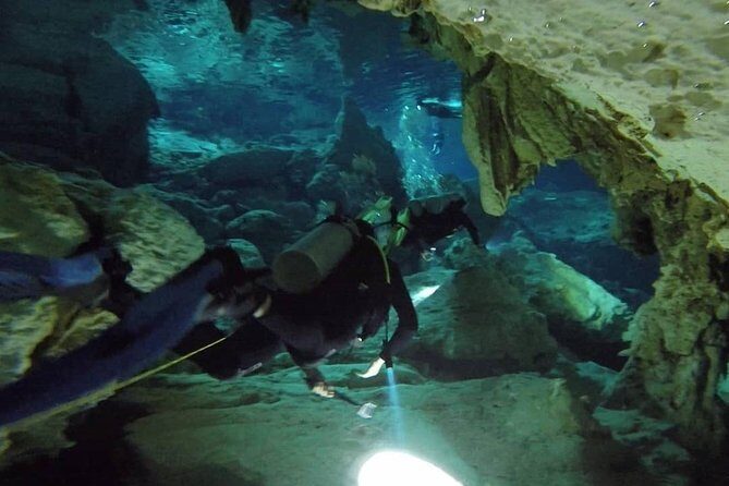 Dos Ojos Cenote Cavern Dive- The Barbie Line and The Bat Cave - Dos Ojos Cenote: why Barbie Line and Bat Cave feel so different