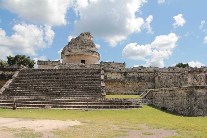 Ek Balam, Chichen Itza, Cenote & buffet lunch Tour - Mexican Buffet Lunch: Good Fuel, Sometimes Late