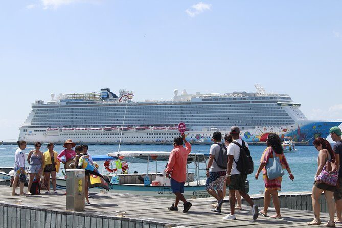 El Cielo Cozumel Snorkel tour by Catamaran - On-Board Vibe: Drinks, Ceviche, and a Crew That Keeps It Moving