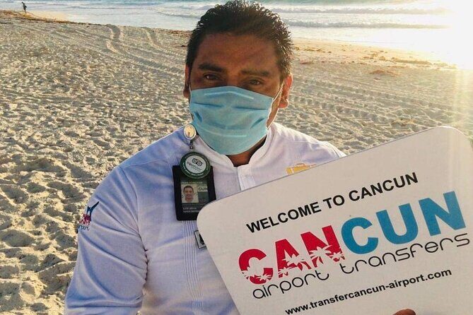 From Cancun Airport To Cancun Hotel Zone (Round Trip) - How to avoid a no-show: hotel lobby timing and the 15-minute window