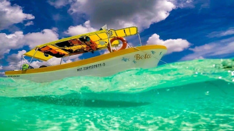 From Cozumel: 3 Reefs Boat Tour with Drinks and Snorkeling - Stop 3 at Playa el Cielo reef: shallow white sand and stingray magic