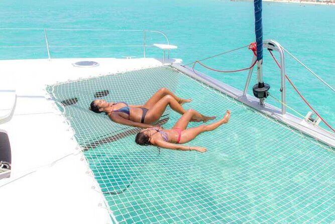 Half Day Luxury Sailing Experience in Riviera Maya with Open Bar - Staying comfortable when the sea gets rough (and you’re trying to enjoy it)