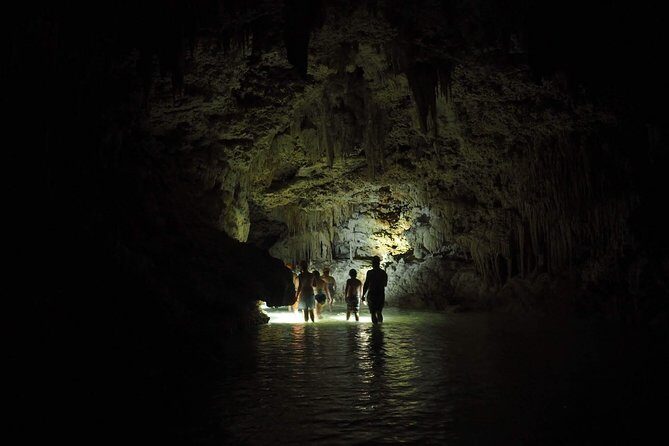 Hidden Cenote exploration in Playa del Carmen - Timing in the Morning Window: Fewer Crowds, Less Rush