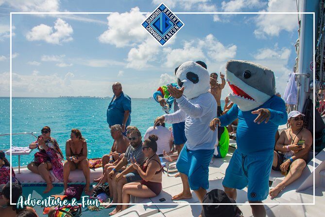 Luxury Catamaran tour to isla mujeres with transportation from Tulum - Getting from Tulum to the boat: the shuttle time you can’t skip