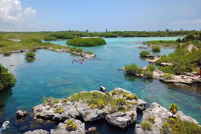 Mayan Adventure Snorkeling Tour from Cancun - Underground river and cave-style snorkeling: flashlight time