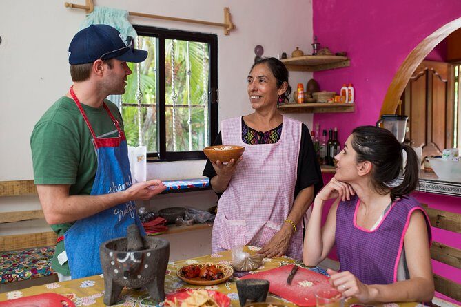 Mexican Cooking from Scratch in a Local Home in Tulum - Guacamole and salsa: fresh, green, and not complicated