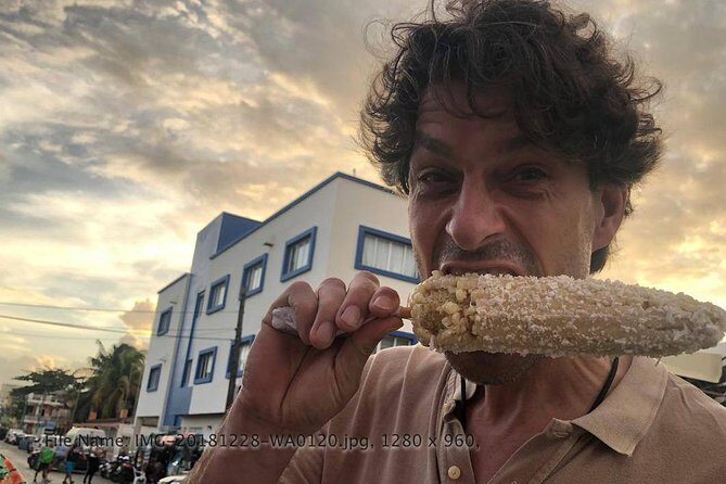Mexican Street Food Crawl in Playa del Carmen - Guides: the difference between eating and experiencing