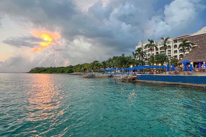 Money Bar Day Pass with Snorkel & Mexican Lunch - Key highlights at The Money Bar (why people book this)