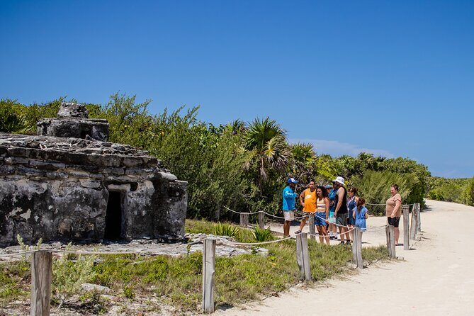 Private Buggy Tour and Punta Sur Park: All-Inclusive - Playa San Martín: quick, calm beach time on the east side