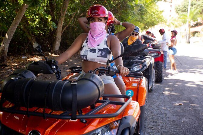 Private Jeep to Jade Cavern, Punta Sur & ATV Tour: All-Inclusive - Jade Caverns (Cenote Chempita): swim time in jade-colored water