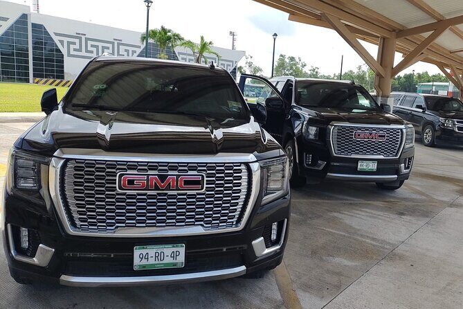 Private Luxury SUV Transfers from Tulum Airport - Meeting the driver in Tulum Airport: booth signage and the name tablet