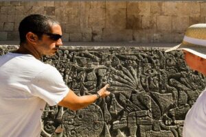 Private World Wonder Discovery Tour in Chichen Itza, Cenote and Valladolid - Chichen Itza: what you get from a real guide (and why it’s better with one)