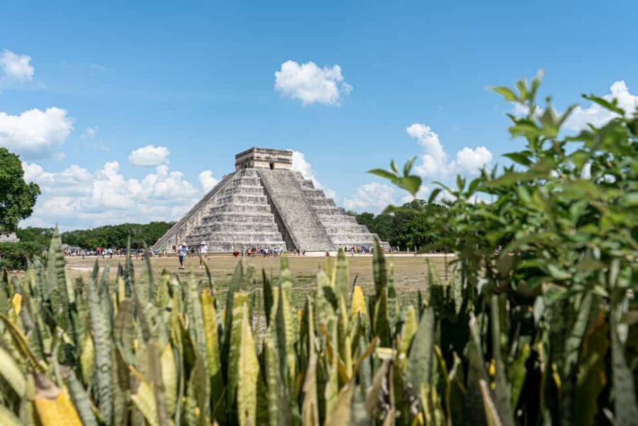 Riviera Maya: Chichen Itza, Valladolid & Cenote Swim Tour - A 12-hour sweep of Chichén Itzá, cenote swim, and Valladolid