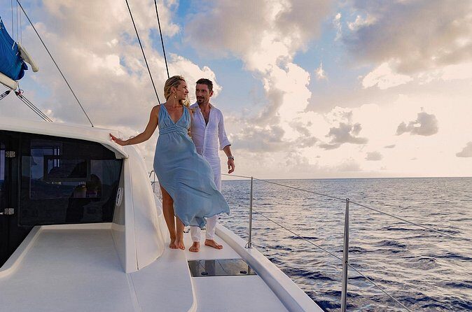 Riviera Maya Luxury Sunset Sailing plus Light Dinner and Open Bar - How Romantic Is It: Seating, Crowd Size, and Sunset Expectations