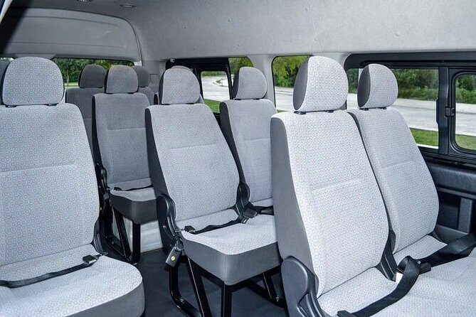 Round trip Private Transfer Cancun- Costa Mujeres/Playa Mujeres - Flight delays and multiple flights: how they prevent chaos