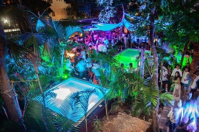 Social Pubcrawl Barcrawl Tulum - Walking, Music, and Drink Value: Getting What You Paid For