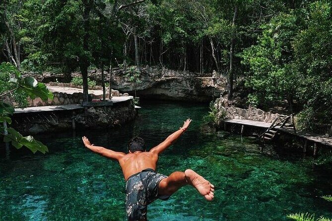 Tour 4 Cenotes Casa Tortuga Tulum. Food + Zipline. Includes Pickup. - How the guide and free time work (and how to handle language mix)
