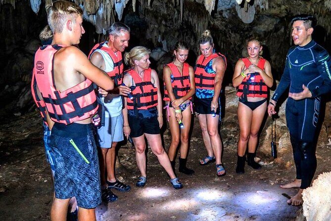Tour Cenote Santa Cruz - Inside Cenote Santa Cruz: dry chambers, then clear-water time