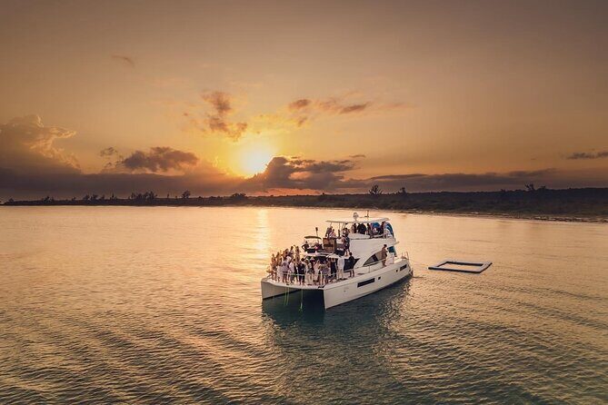 Tulum All Inclusive DJ Party – 51' Leopard PowerCat 4h - The crew and service style (what you’ll likely feel on board)