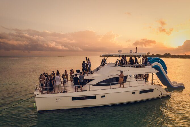 Tulum All Inclusive DJ Party – 51' Leopard PowerCat 4h - Food and drinks: why the chef and open bar change the value