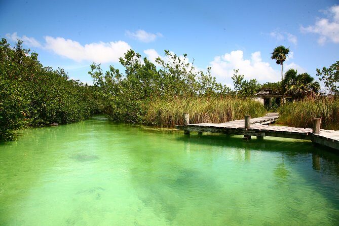 Tulum Archaeological Site & Sian Ka'an Muyil Tour from Tulum - Stop 1: Tulum archaeological site on the cliff coast
