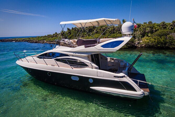 Tulum Luxury Escape – 4h All Inclusive on 43' Private Yacht - Lunch, Drinks, and Service That Feels Built for Groups