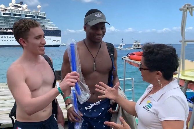 VIP Private Glass Bottom Boat and Snorkeling, 3 Reefs in Cozumel - A private glass-bottom plan near Cozumel’s cruise zone